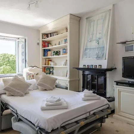 Altido Lovely Apt For 4, With Seaview Moments From Apartment Sestri Levante